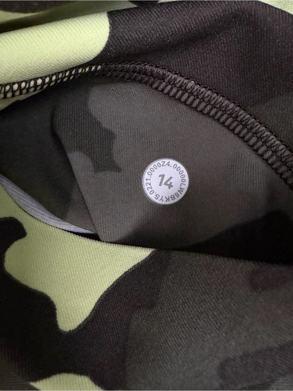 Lululemon Swift Speed High-Rise Crop 21 Camo Leggings Size 14 - Picture 4 of 5
